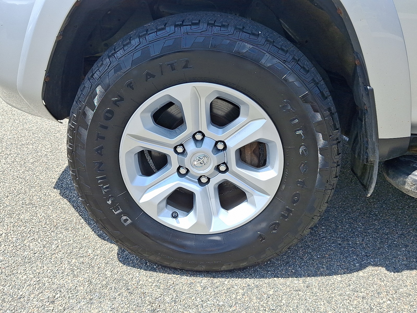 2018 Toyota 4Runner SR5 photo 9