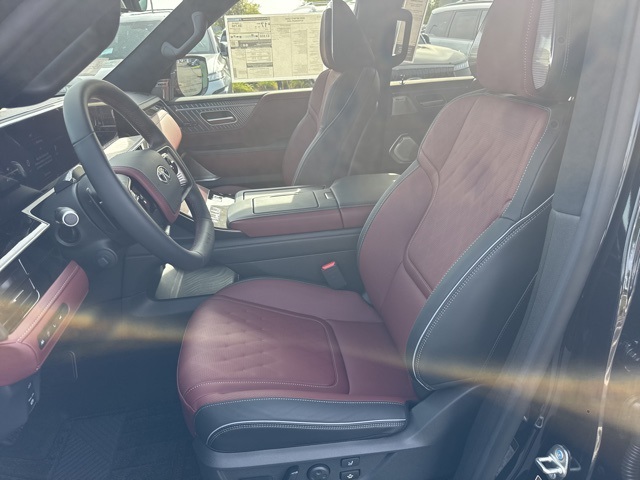 2026 Infiniti QX80 photo 12