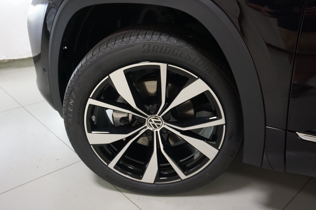 2026 Volkswagen Atlas SEL Premium R-Line photo 33