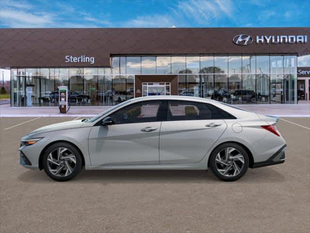 2025 Hyundai Elantra SEL Sport photo 3
