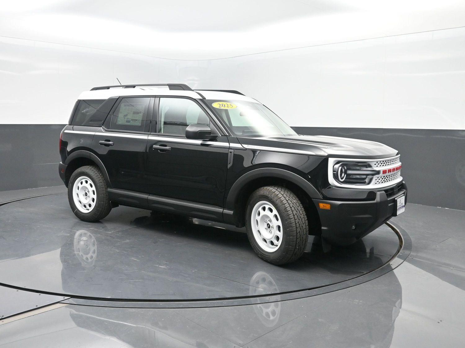 2025 Ford Bronco Sport Heritage photo 2