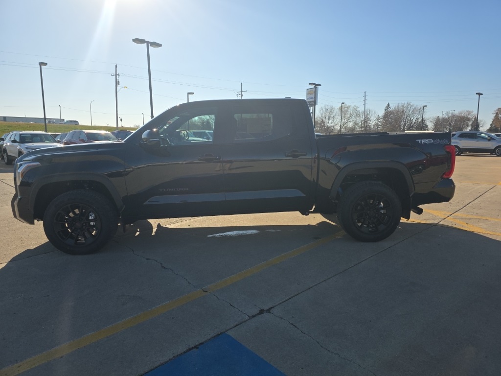 2026 Toyota Tundra Limited photo 3