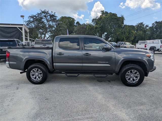 2019 Toyota Tacoma SR5 photo 2