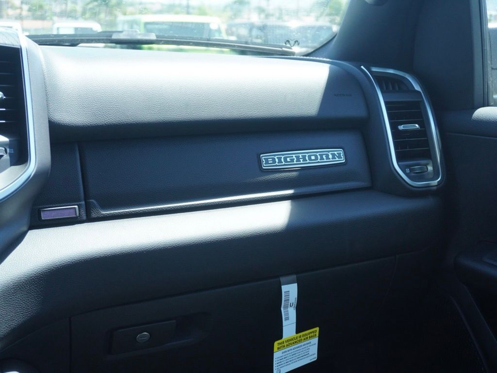 New 2026 Bright White Clear-Coat Exterior Paint RAM Big Horn Sport Appearance Edition image 27