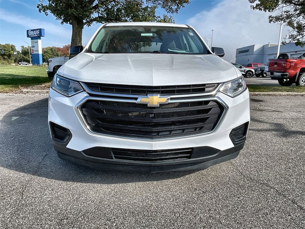 2020 Chevrolet Traverse LS photo 3