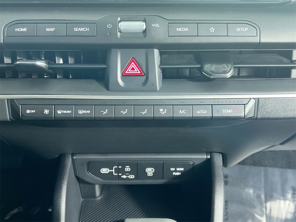 2025 Kia K4 LXS photo 19
