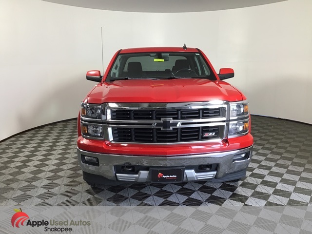 2015 Chevrolet Silverado 1500 LT photo 2