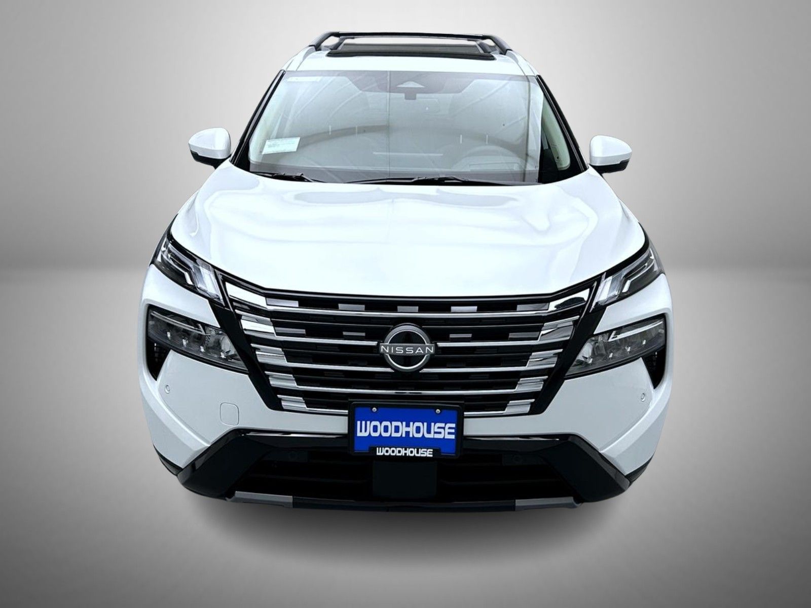 2026 Nissan Rogue Platinum photo 2