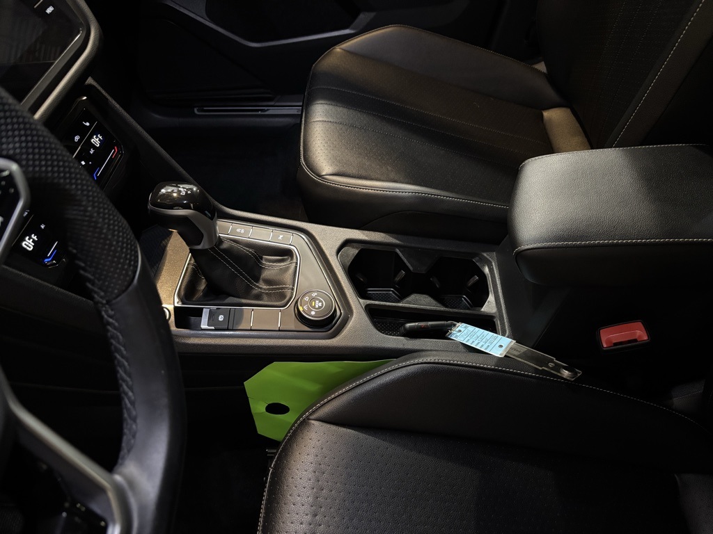 2022 Volkswagen Tiguan SE R-Line Black photo 14