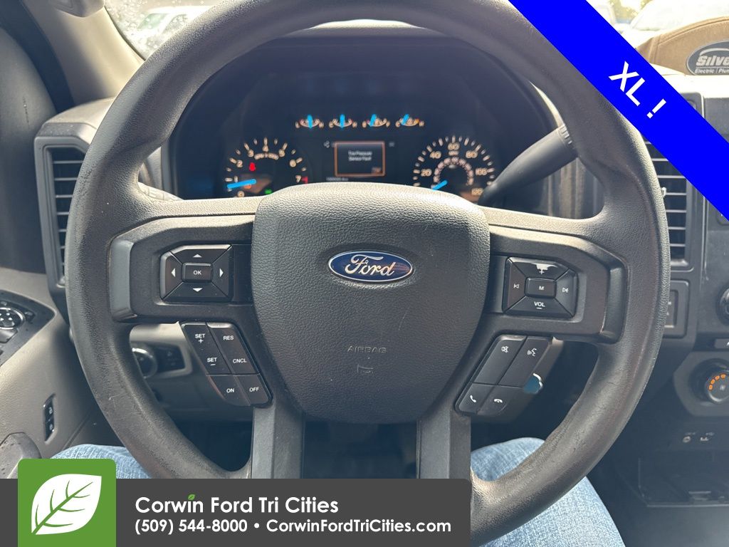 2015 Ford F-150 XL photo 2