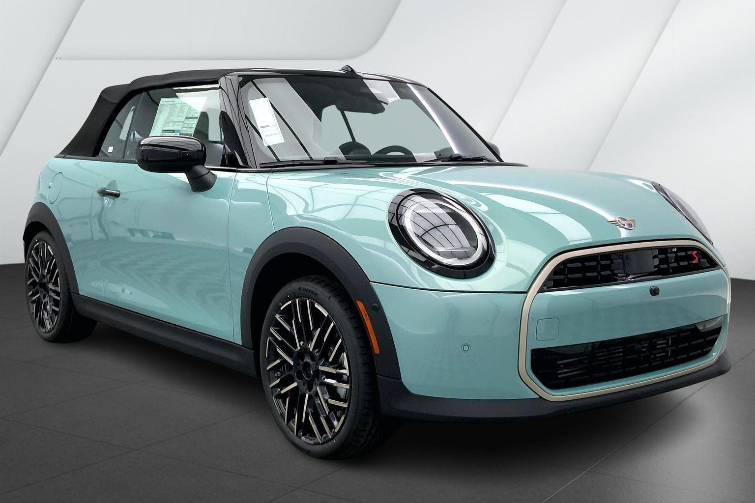 2026 Mini Cooper S Iconic photo 2