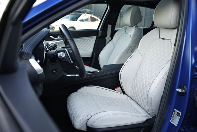2025 Genesis G70 3.3T Sport Advanced photo 20