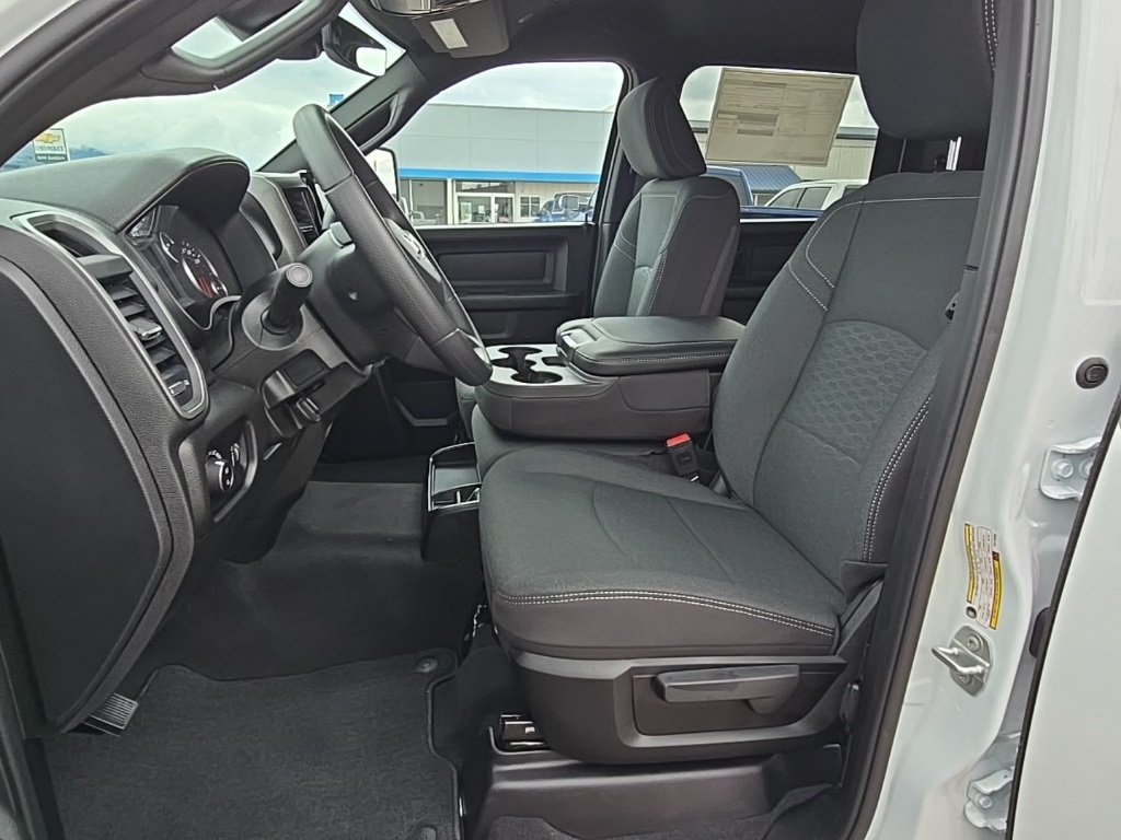 2026 Ram 2500 Tradesman photo 17
