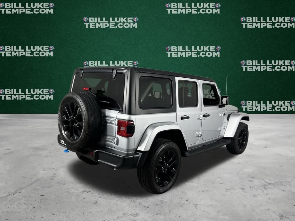 2023 Jeep Wrangler Sahara 4xe photo 4
