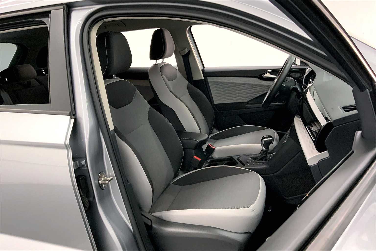 2023 Volkswagen Taos S photo 6