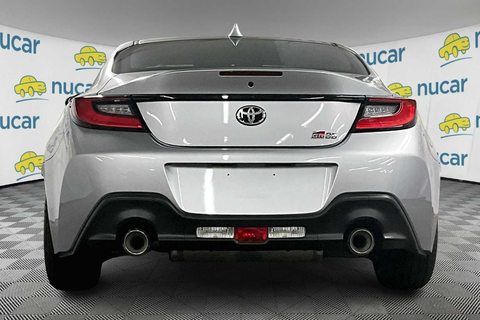 2025 Toyota GR86 photo 5