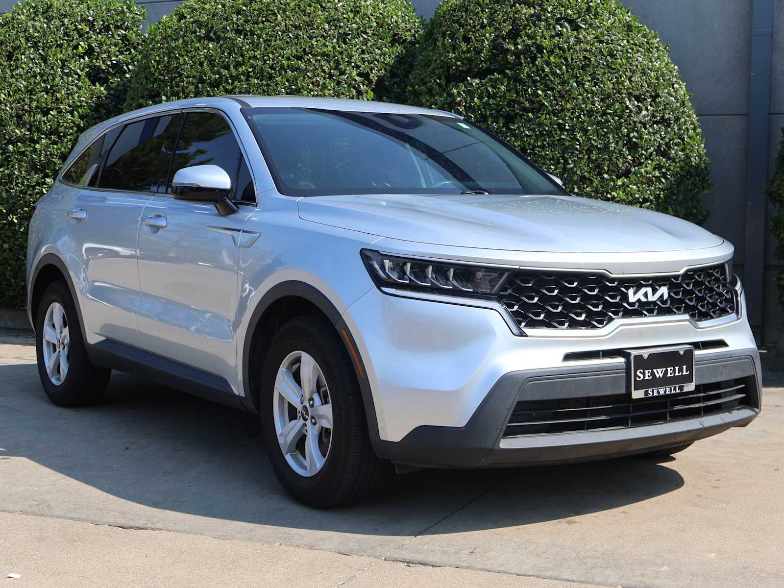 2022 Kia Sorento LX photo 3