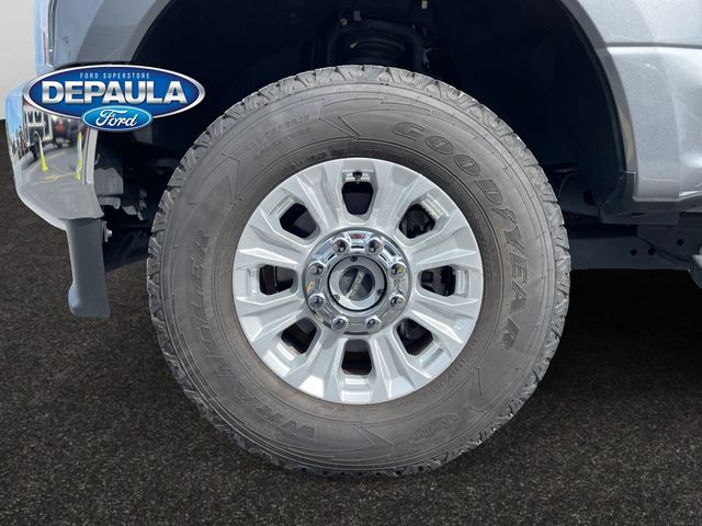 2022 Ford F-350 photo 15