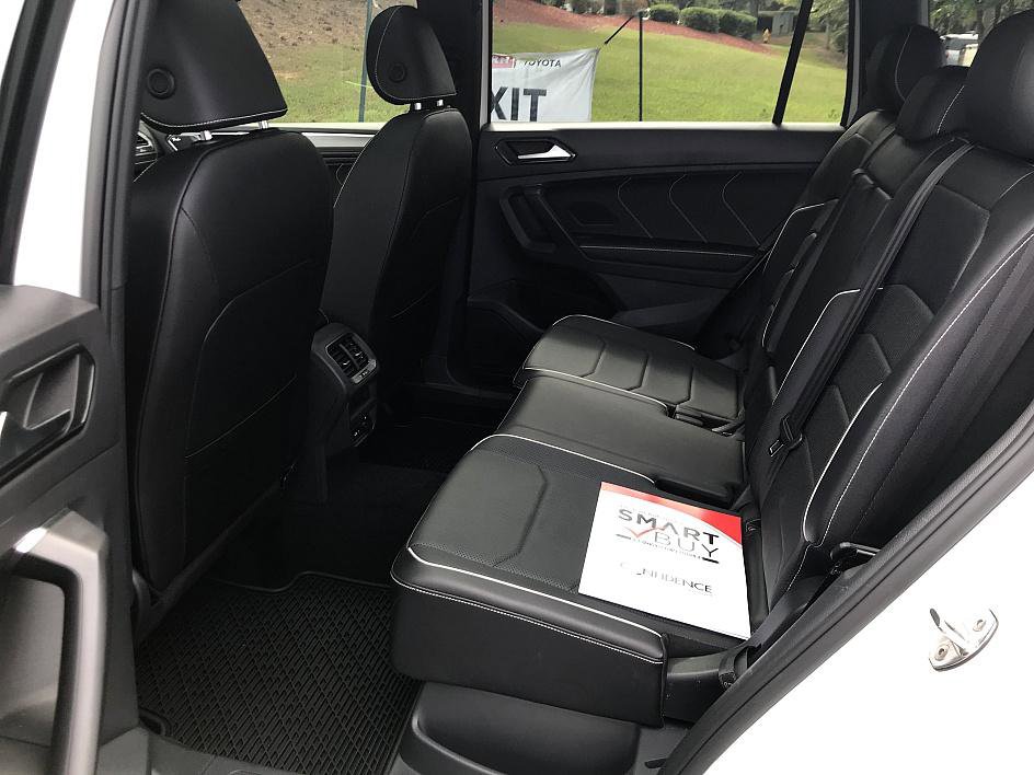 2022 Volkswagen Tiguan SEL Premium R-Line photo 10