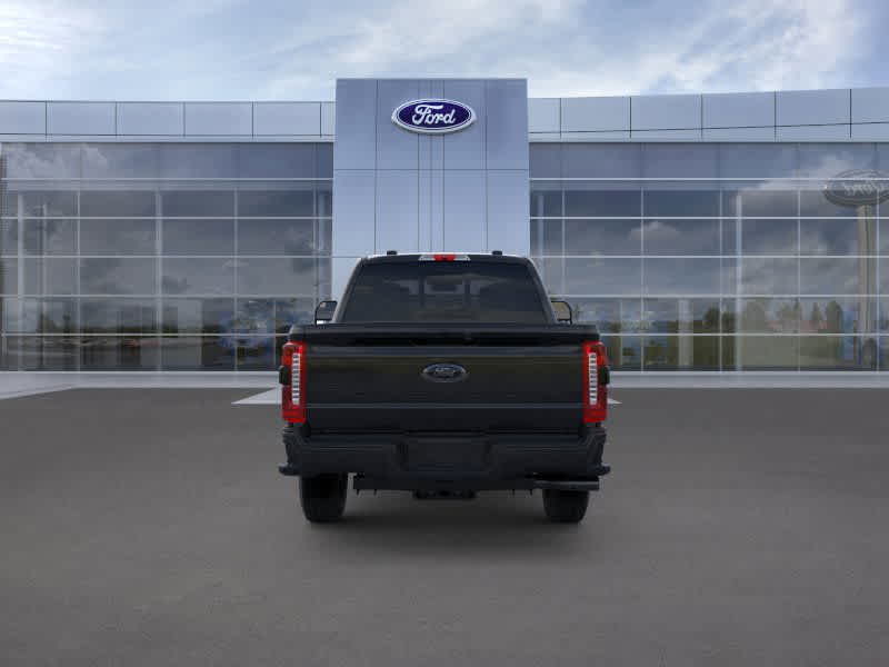 2025 Ford F-350 Lariat photo 4