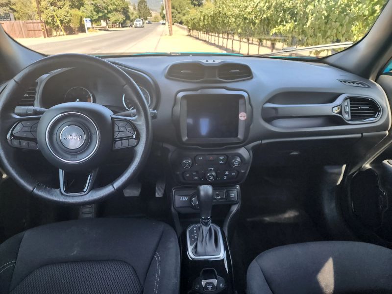 2022 Jeep Renegade Altitude photo 8
