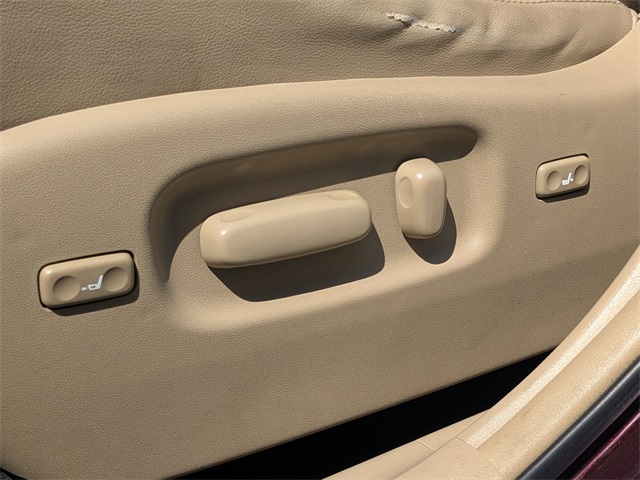 2011 Toyota Highlander Limited photo 15