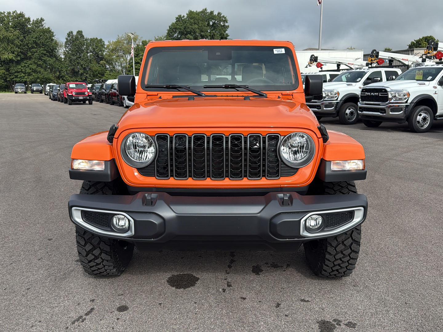 2025 Jeep Gladiator Sport photo 13