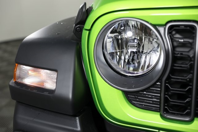 2025 Jeep Wrangler Sport S photo 23