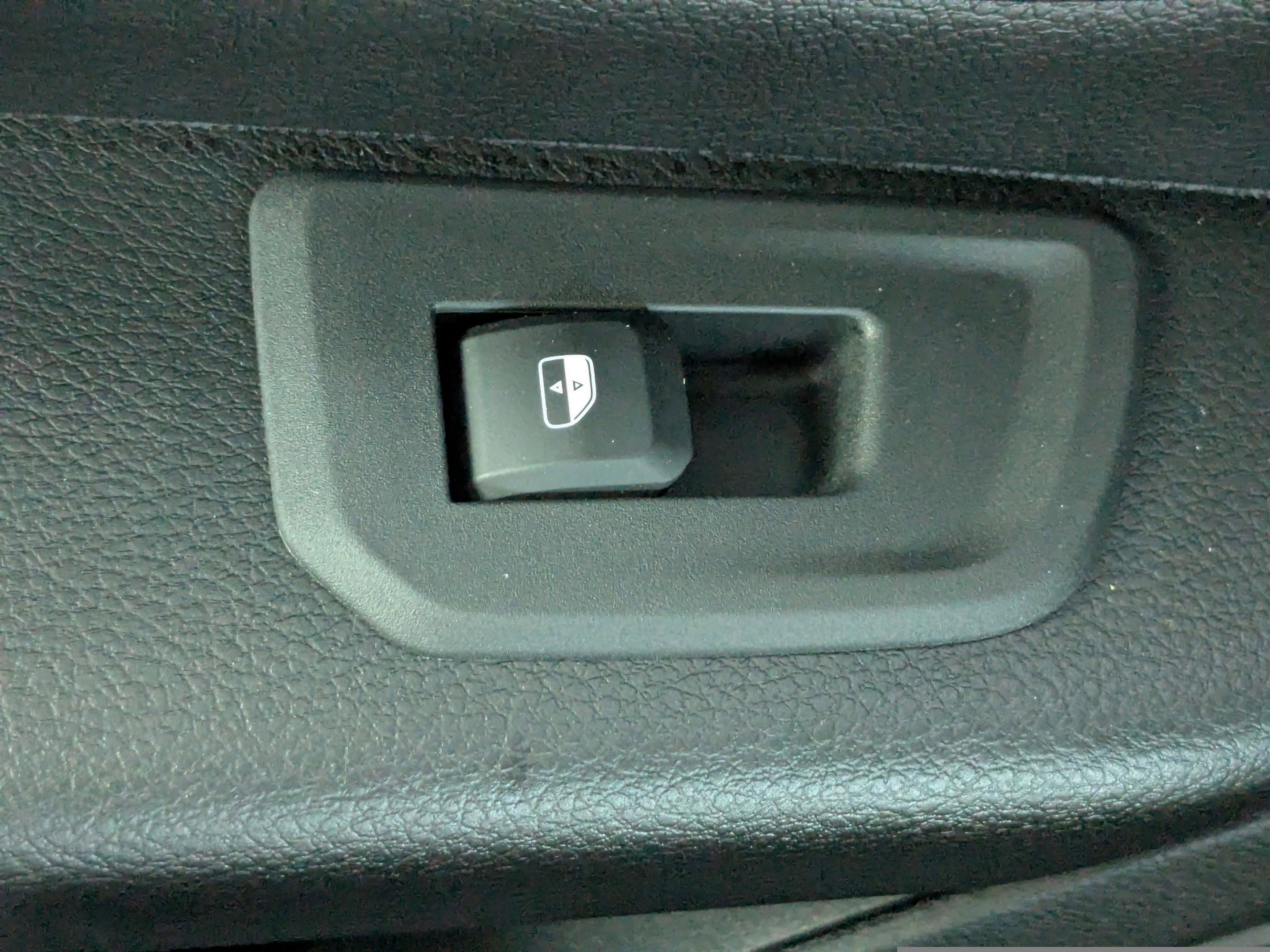 2026 Ram 1500 Tradesman photo 2