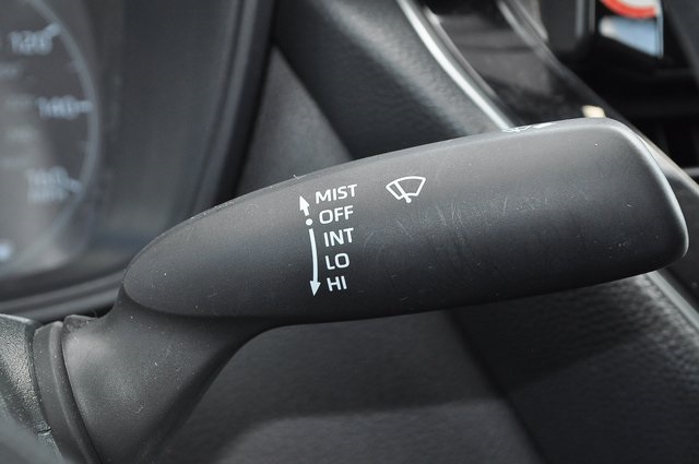2023 Toyota Corolla LE photo 32