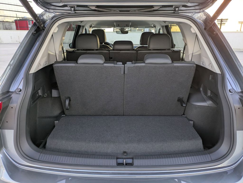 2024 Volkswagen Tiguan SE Wolfsburg Edition photo 21