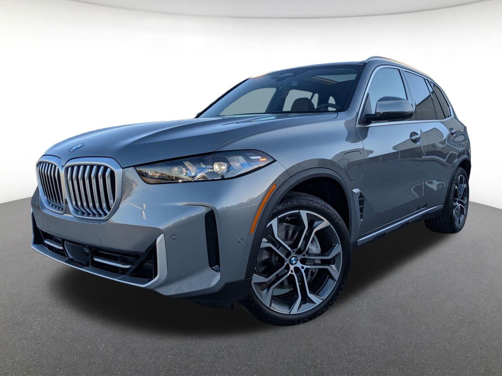 2026 BMW X5 50e's photo