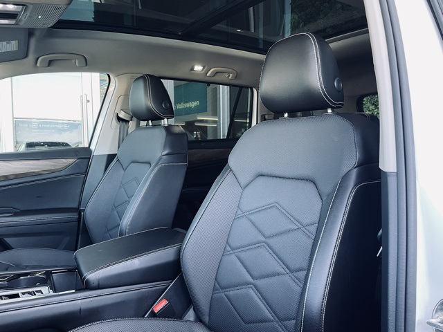 2024 Volkswagen Atlas SE Technology photo 4