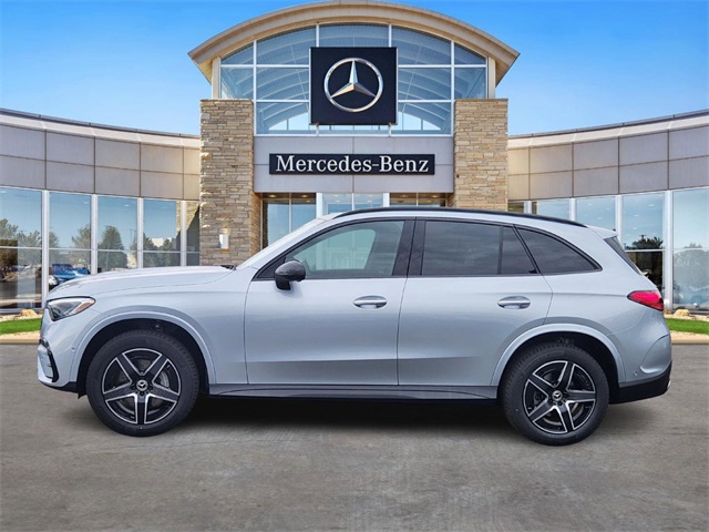 2026 Mercedes Benz GLC 300 4MATIC photo 2