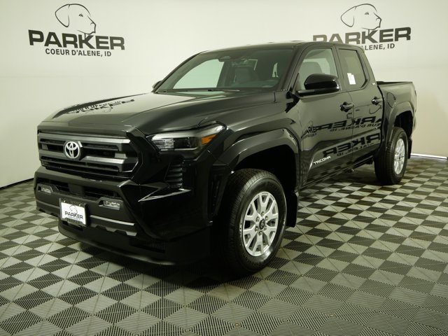 2025 Toyota Tacoma SR5's photo