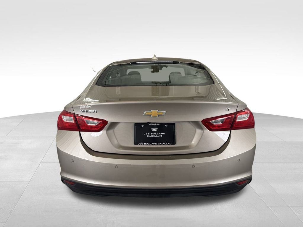 2024 Chevrolet Malibu 1LT photo 3