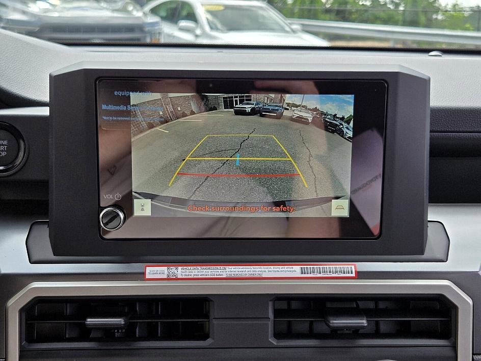 2025 Toyota Tacoma SR5 photo 22