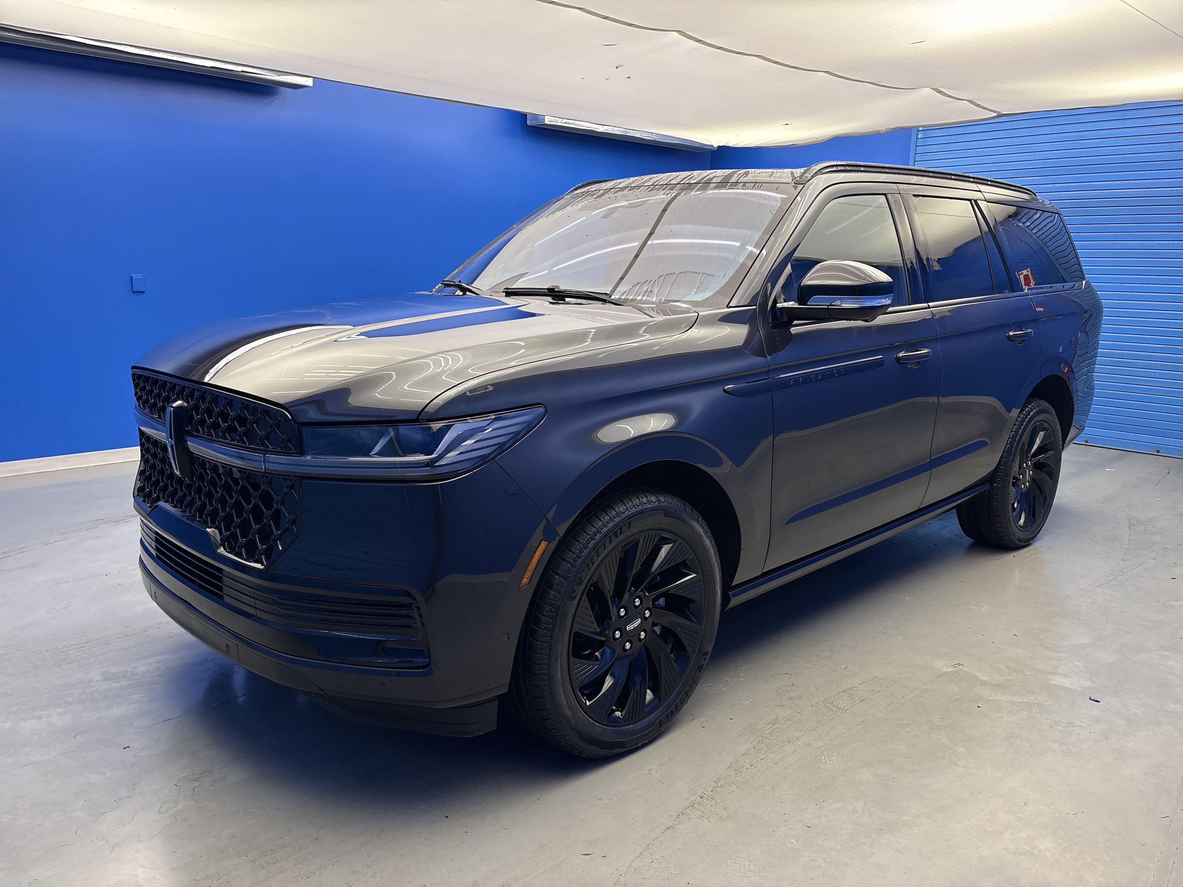 2025 Lincoln Navigator Reserve photo 2