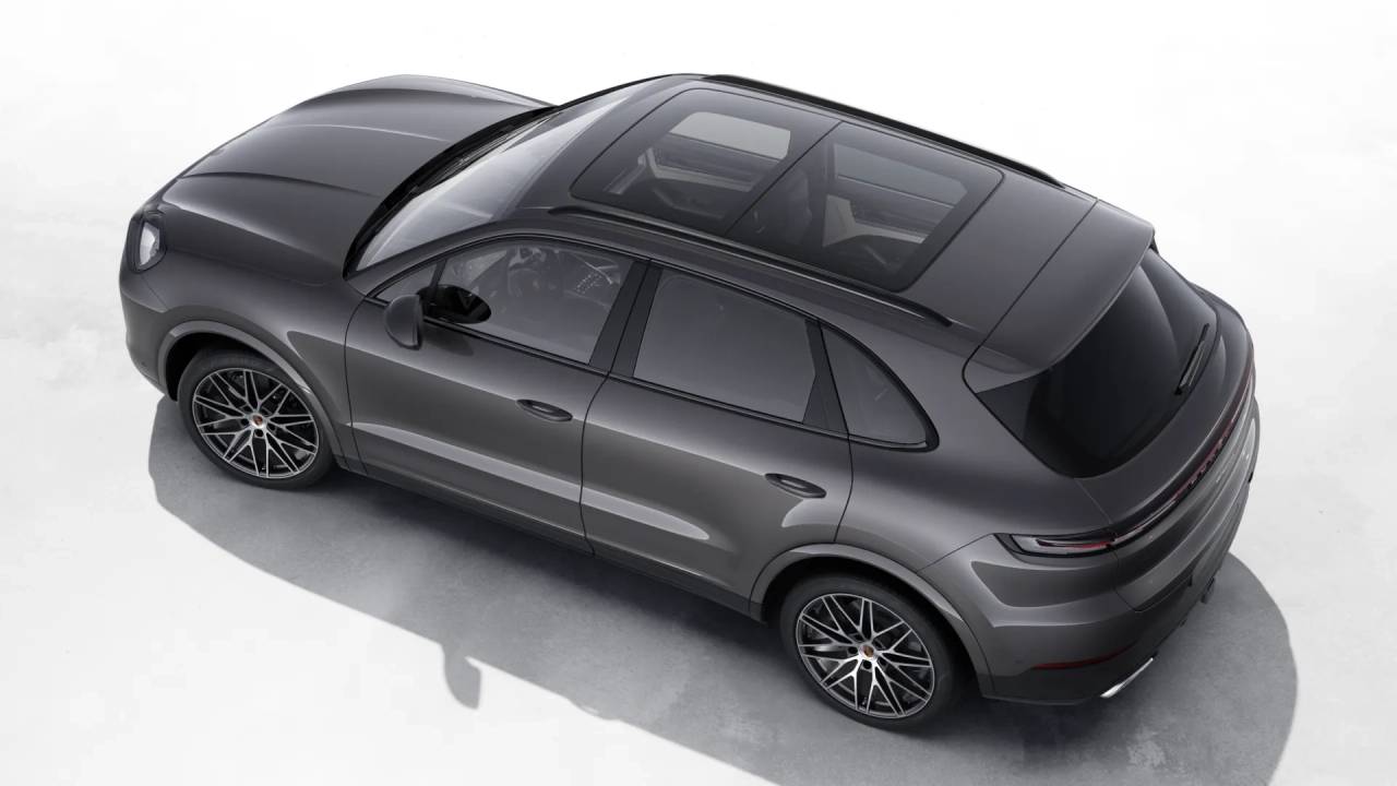 2026 Porsche Cayenne photo 4
