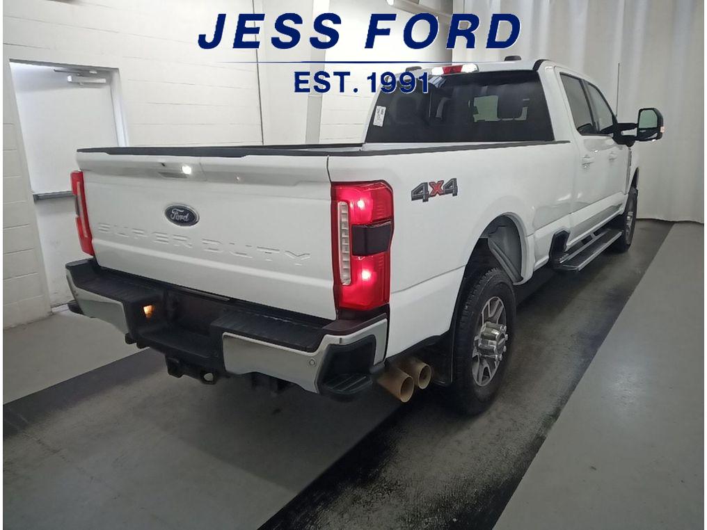 2024 Ford F-350 Lariat photo 3