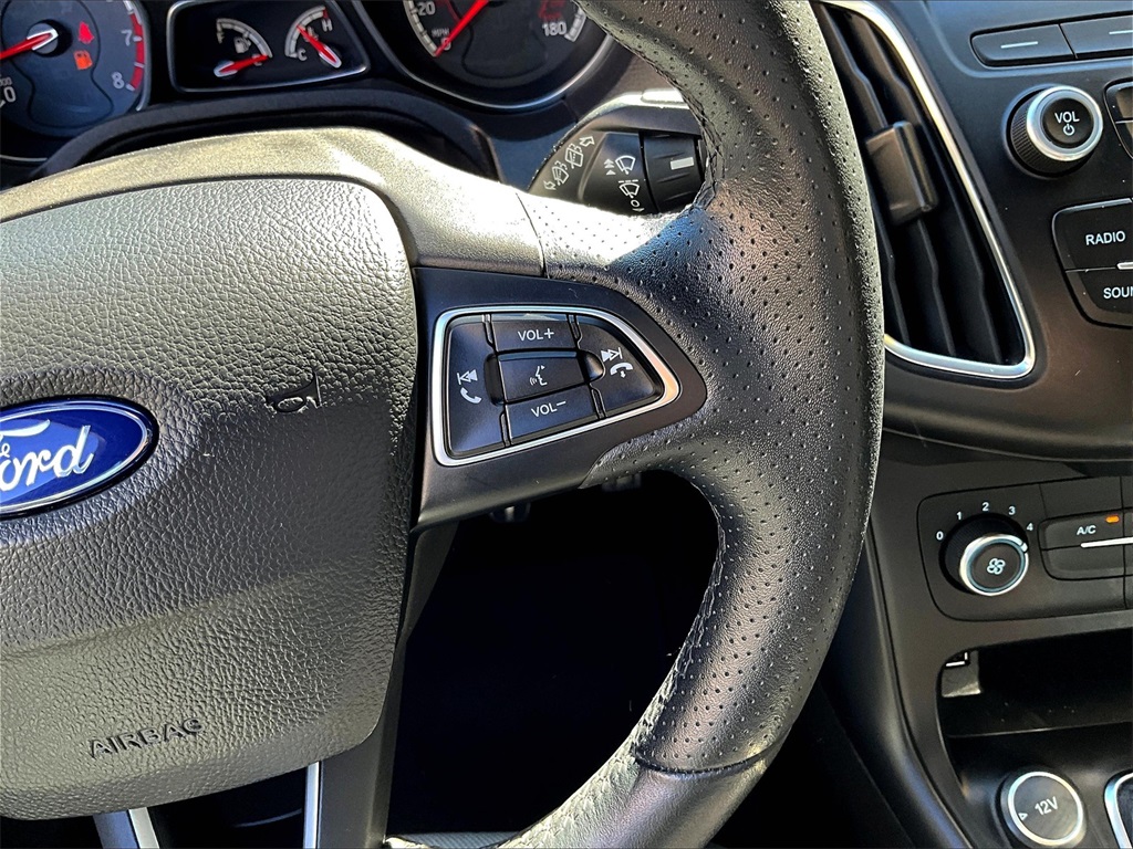 2017 Ford Focus ST photo 20