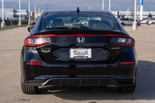 2024 Honda Civic Sport photo 2