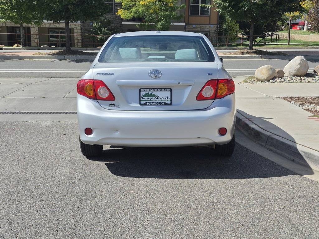 2010 Toyota Corolla LE photo 5