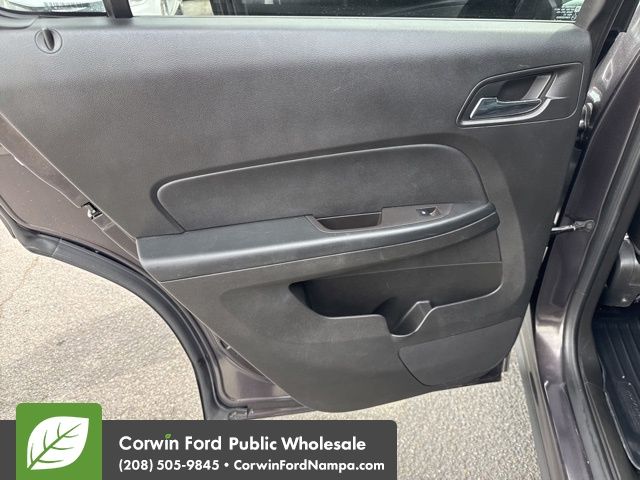 Used 2015 Gray Chevrolet LTZ image 31