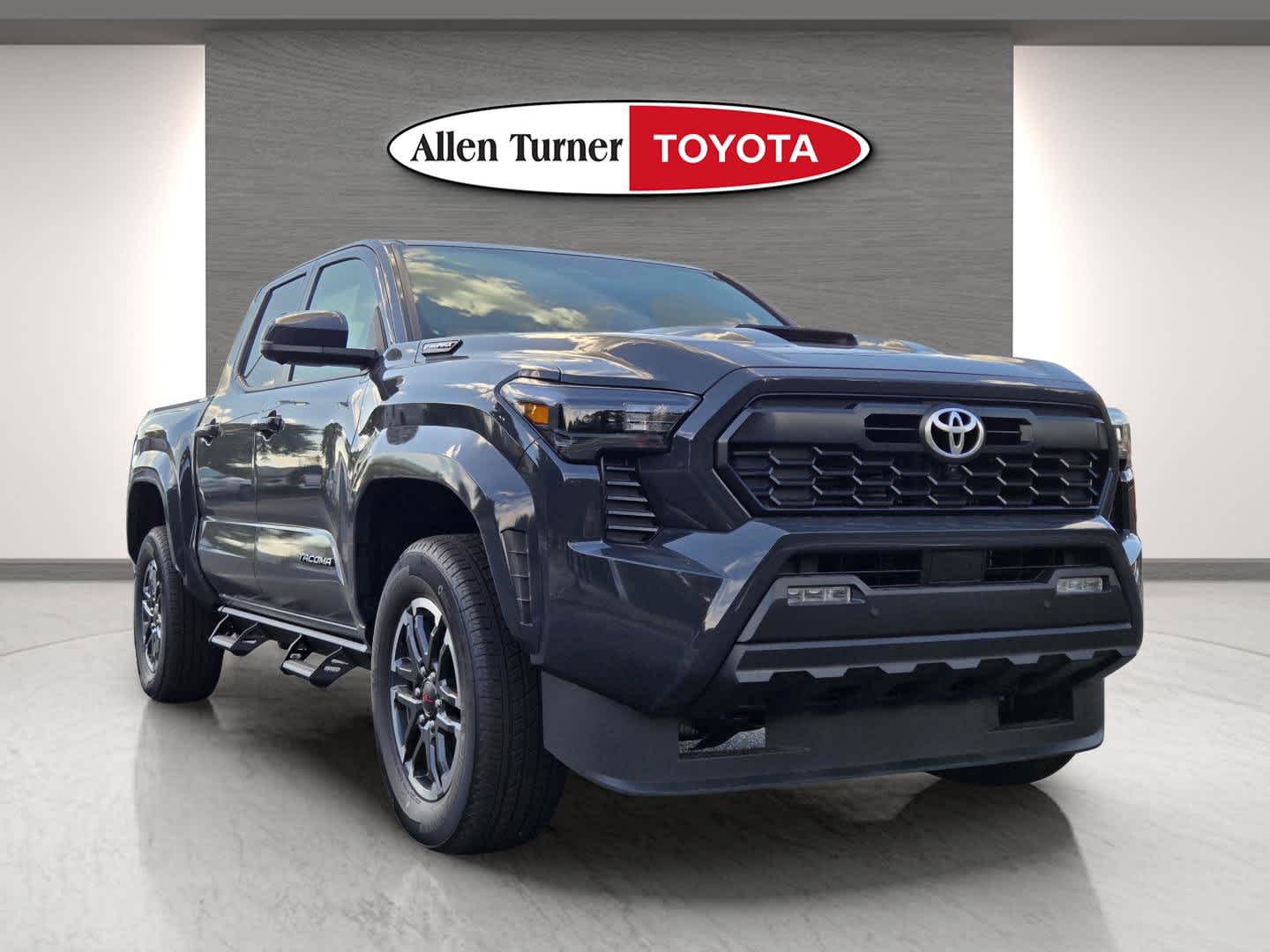 2025 Toyota Tacoma TRD Sport Double Cab photo 2