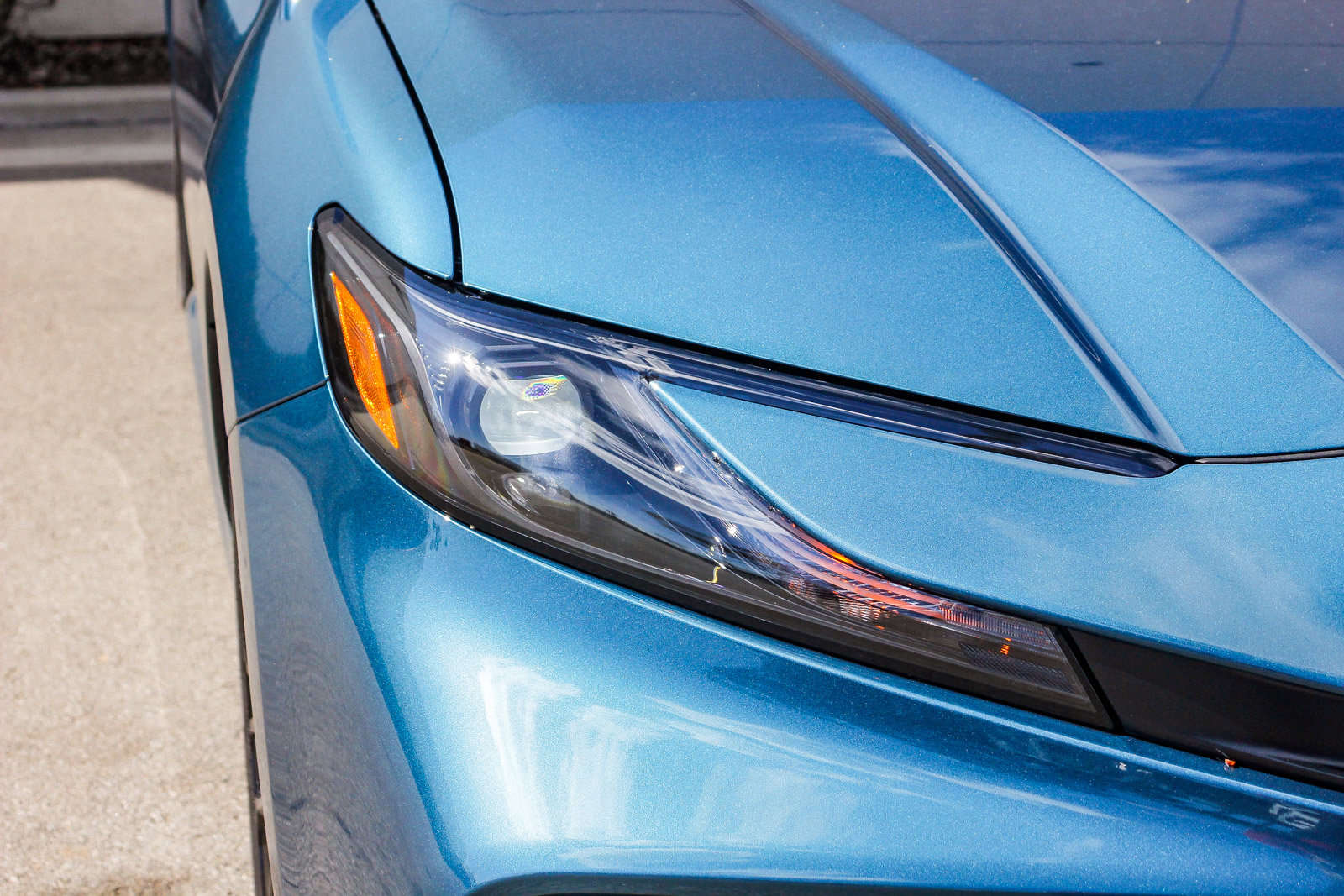 2026 Toyota Camry SE photo 4