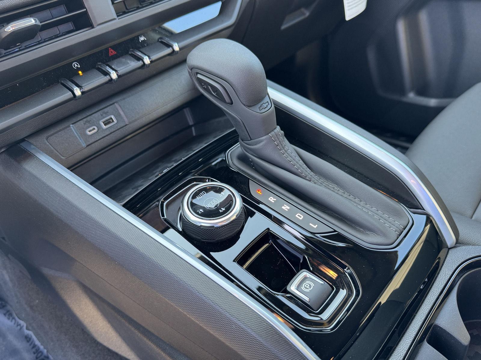 2026 Chevrolet Colorado Trail Boss photo 21