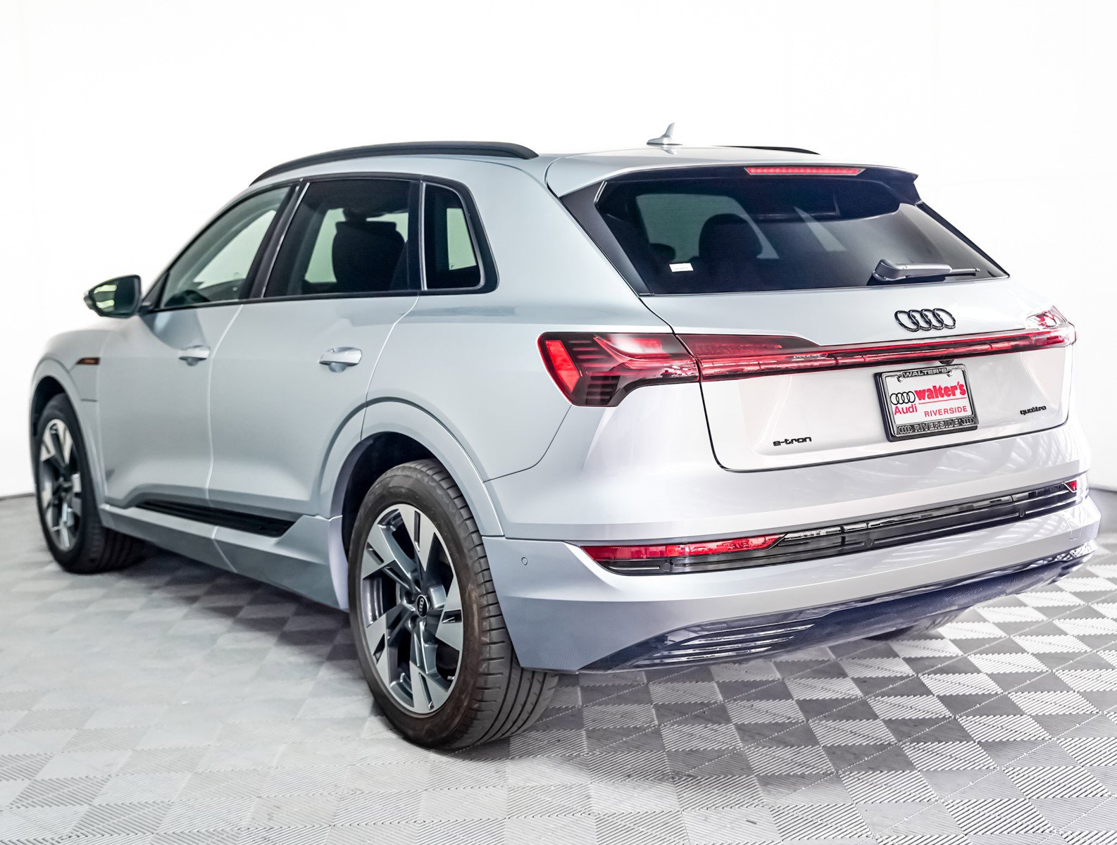 Used 2022 Florett Silver Metallic Audi Premium image 2
