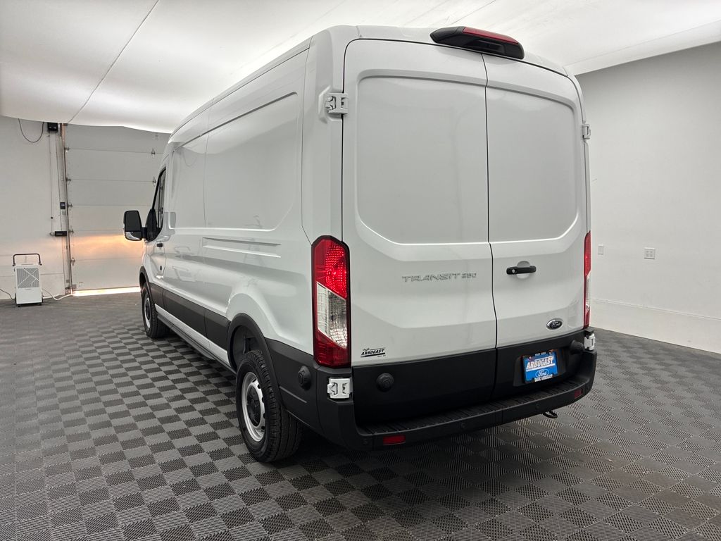 2025 Ford Transit Cargo Van photo 3