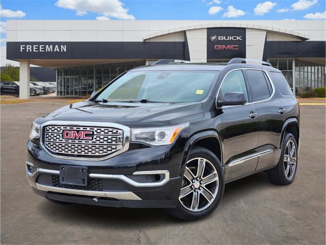 2018 GMC Acadia Denali's photo